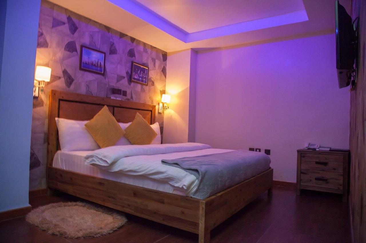 Villa Toscana Hotel And Suits Lagos Exterior foto